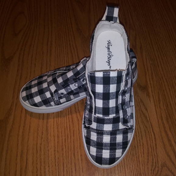 NWOT Amerimark Plaid Checkered Slip-on Sneakers by Angel Steps size 8W - NWOT - Picture 1 of 9